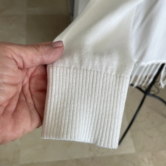 MICHAEL KORS WHITE FRINGE SWEATER - Picture 6 of 6